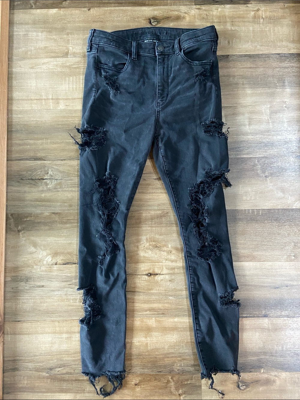 American Eagle Distressed Black Skinny Jeans - Picture 1 of 9